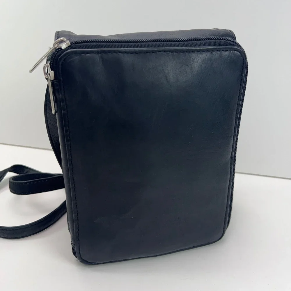 BLACK LEATHER Crossbody Wallet Style Organizer Multi Zip Pockets Travel Work Bag